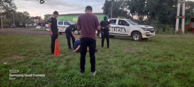 Lo capturaron cuando intentaba concretar una transacción de droga: tenía una mochila cargada de marihuana 3 marihuana dealer.1 jpeg - 2