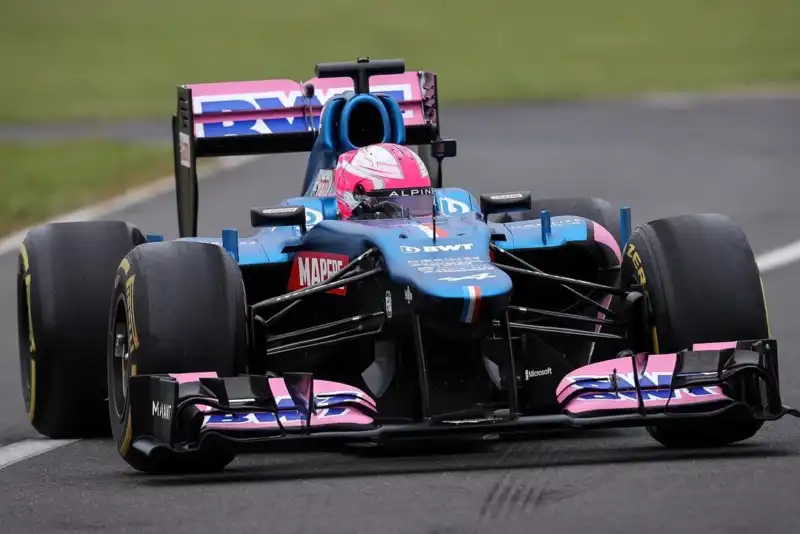 Colapinto tendrá una exhibición en Buenos Aires con un Fórmula 1 2 Franco Colapinto realizará una exhibición con un auto de Fórmula 1 en Buenos Aires el 26 de abril. Será la primera vez que un argentino maneje un F1 en la ciudad.