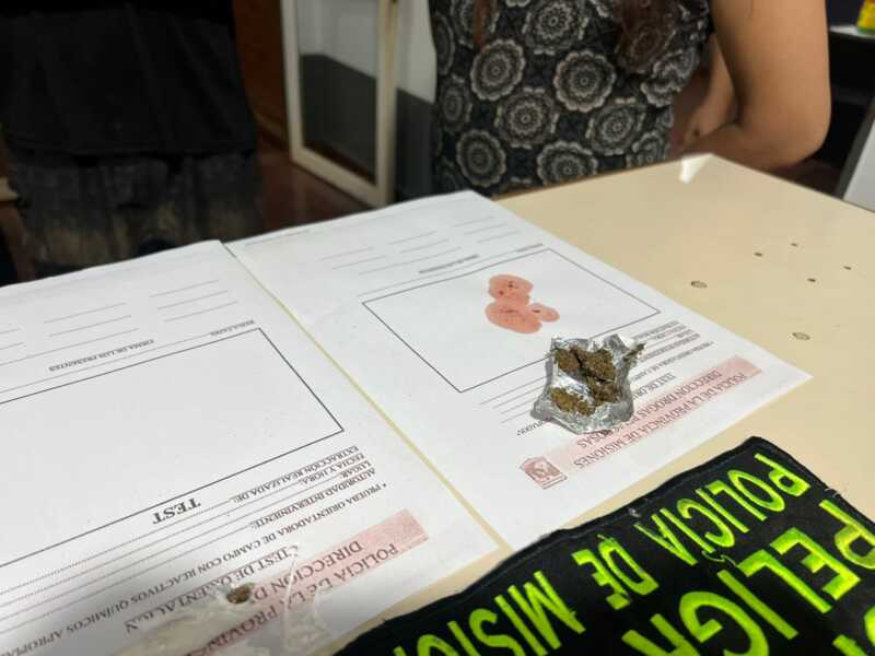 Posadas: llevaba marihuana en un dentífrico para un preso y fue descubierta en la requisa 3 posadas marihuana joven 3 - 2