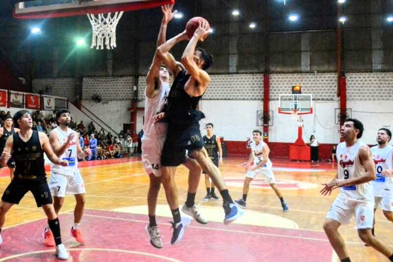 CAPRI busca hacerse fuerte en casa ante Regatas por la Liga Federal 6 CAPRI debuta como local en la Liga Federal de Básquet ante Regatas de Resistencia. El equipo de Eduardo Díaz busca imponerse y consolidar su juego en Posadas.