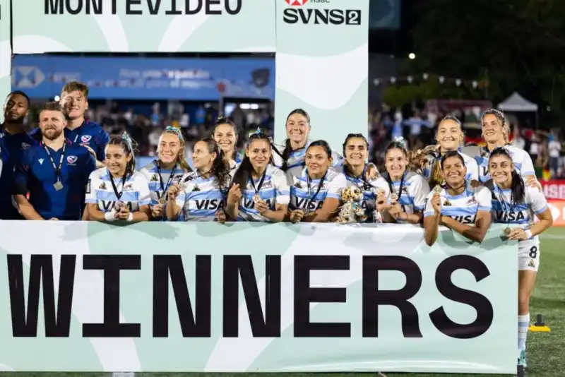 Las Yaguaretés brillaron en Montevideo y se consagraron campeonas del SVNS 2 Las Yaguaretés se consagraron campeonas en Montevideo y quedaron a un paso del ascenso al Circuito Mundial de rugby seven.