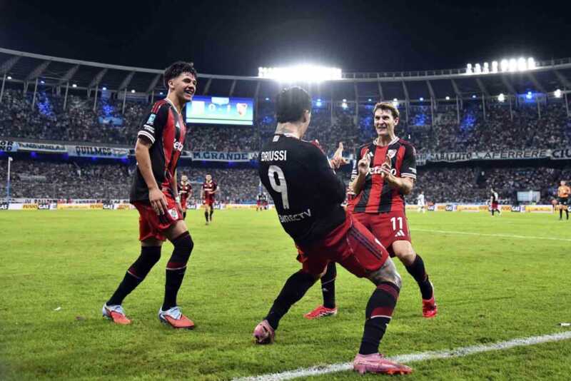 River le ganó a Racing y sacó boleto para los playoffs del Torneo Apertura River