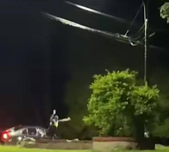 Video viral y sanción: suspenden a inspector de tránsito en Eldorado por arrojarle una piedra a un motociclista 667794040 1372792174891916 3102569312176810470 n - 1