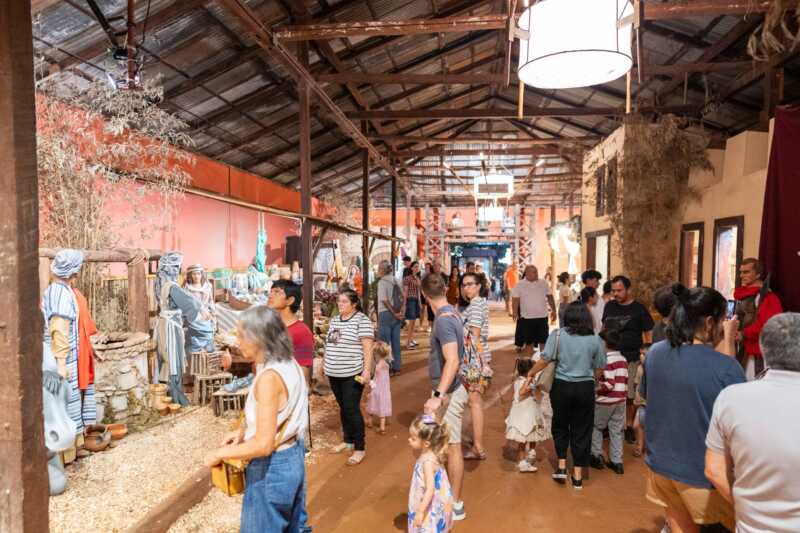 Alem vivió un Viernes Santo con fe, turismo y un espectáculo que emocionó 3 Alem