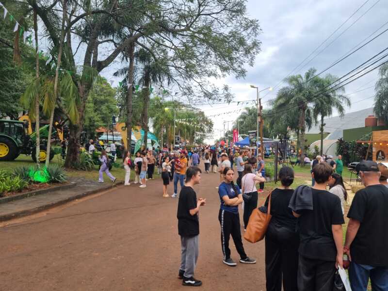 Oberá vive su primera Expo Agroindustrial con fuerte impulso al desarrollo regional 4 Oberá