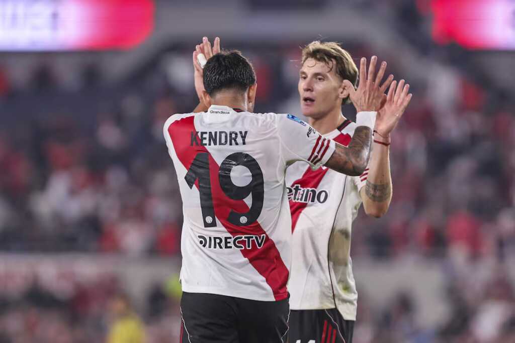 River recibe a Blooming en el Monumental con la misión de asegurar la clasificación a octavos de final de la Copa Sudamericana 2026.