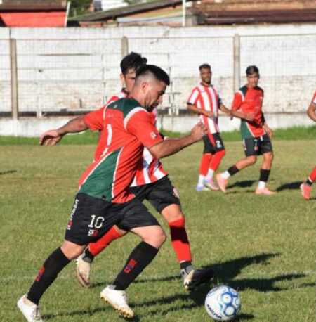 Las semifinales del Torneo Apertura de la Superliga Posadeña quedaron paralizadas a la espera de la resolución del Consejo Federal sobre la apelación presentada por Brown tras el fallo del Tribunal de Penas de la Liga Posadeña.