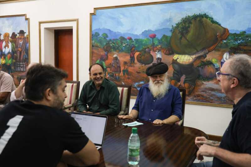Crisis yerbatera: Passalacqua respaldó a productores y acompañará una presentación judicial por el INYM 3 WhatsApp Image 2026 04 01 at 16.32.01 1 - 2