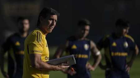 Úbeda mete mano en la defensa de Boca y prepara un equipo renovado para visitar a Talleres Boca piensa en Talleres