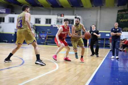 Bartolomé Mitre ganó sobre la chicharra y es líder del NEA Bartolomé Mitre derrotó 87-82 a Don Bosco en Resistencia y sigue como líder de la Conferencia NEA de la Liga Federal. Benítez Gavilán fue el goleador auriazul.