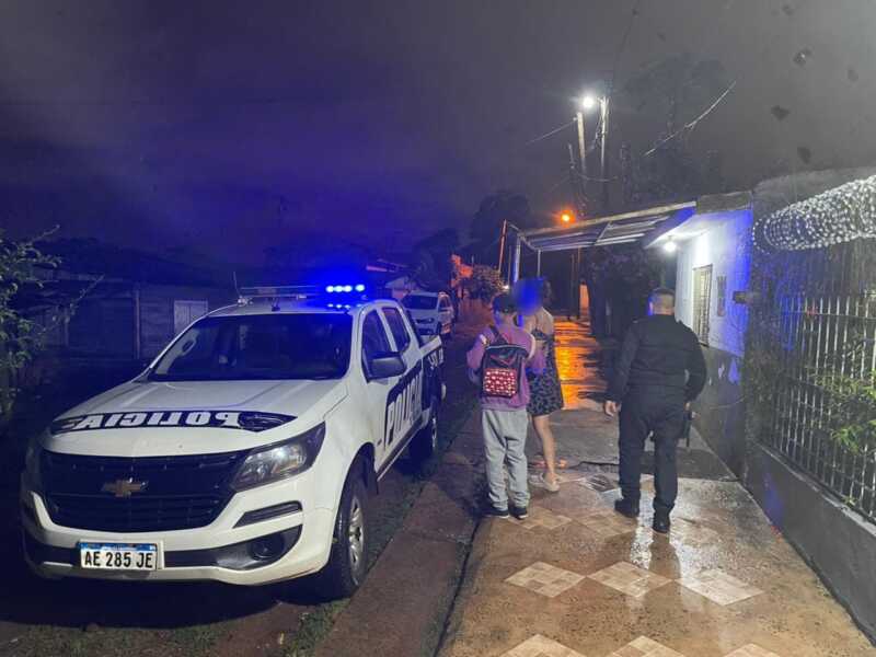 Operativos de seguridad: detenciones, vehículos recuperados y asistencia clave en Posadas operati