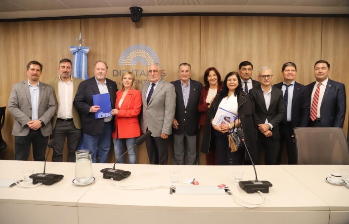 CAME presentó en Diputados propuestas para aliviar la crisis de las pymes 3 WhatsApp Image 2026 04 22 at 16.41.29 1 - 2