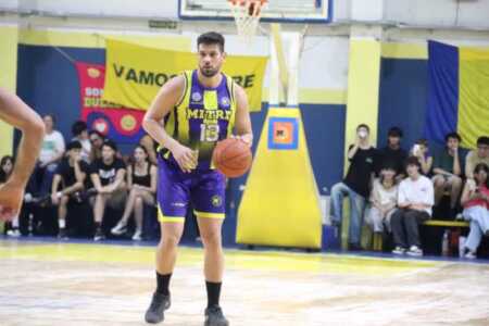 Mitre se hizo fuerte en casa y superó a CAPRI por la Liga Federal de Basquet Mitre