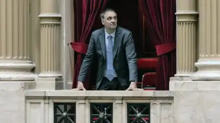 Adorni se defendió en el Congreso: “No cometí ningún delito y voy a probarlo en la Justicia” Manuel Adorni presentó su informe de gestión en el Congreso, rechazó denuncias por presuntas irregularidades y aseguró que probará su inocencia en la Justicia.