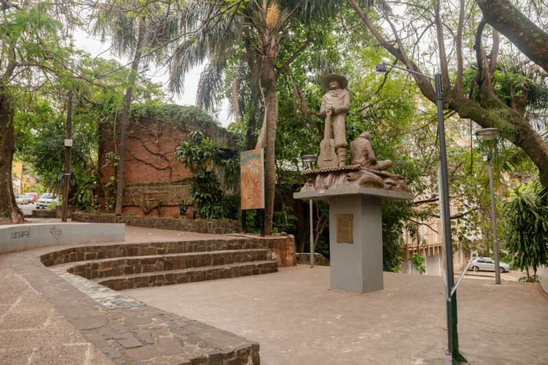Calles y curiorisidades en Posadas: conocé cual es la más corta y la dedicada al padre del espiritismo global 3 bajada vieja - 2