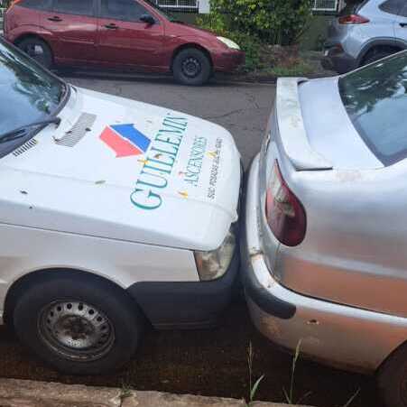 Choque en cadena en Posadas: cuatro vehículos dañados tras un siniestro sin heridos 1 Cuatro vehículos resultaron afectados tras un choque en cadena en Posadas; la conductora se encuentra fuera de peligro.