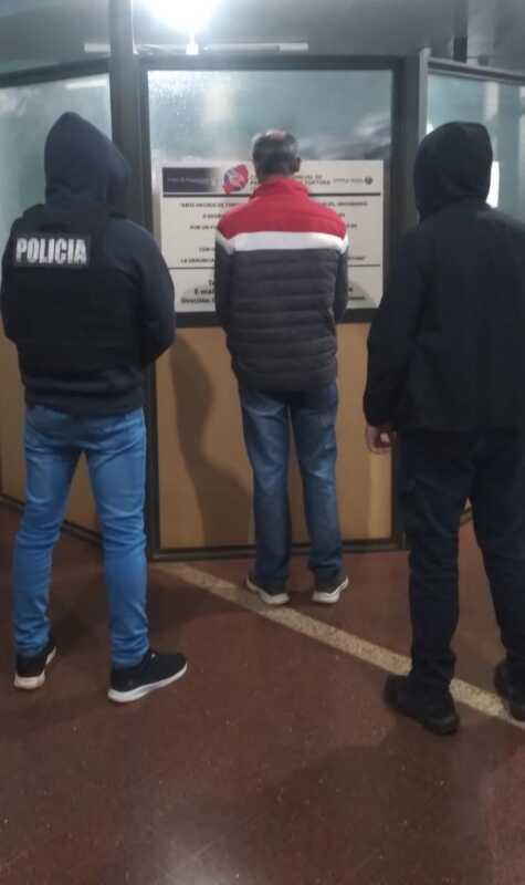 Detuvieron en San Pedro a un prófugo por abuso sexual tras intentar ocultarse en una vivienda 4 detenido san pedro - 3