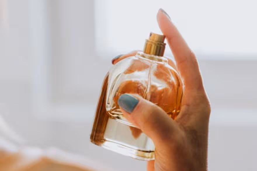 La ANMAT prohibió una conocida marca de perfume por tratarse de un lote experimental no autorizado ANMAT perfumes