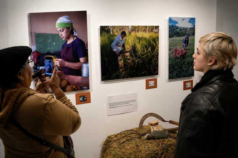 Mujer Rural Misionera llegó al Senado con una muestra del Parque del Conocimiento la mujer rural I - 1