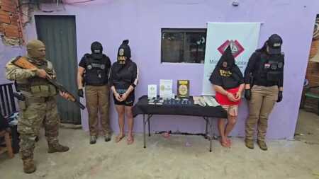 Cayeron madre e hija por presunto microtráfico en el barrio Botánico de Asunción madre