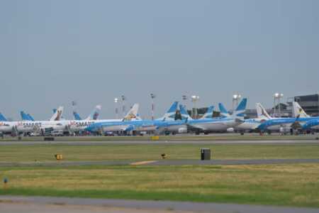 Paro de ATE-ANAC: Advierten por posibles demoras y cancelaciones de vuelos en todo el país El gremio ATE-ANAC confirmó medidas de fuerza para este martes. Se esperan demoras y cancelaciones de vuelos en Aeroparque y aeropuertos de todo el país.