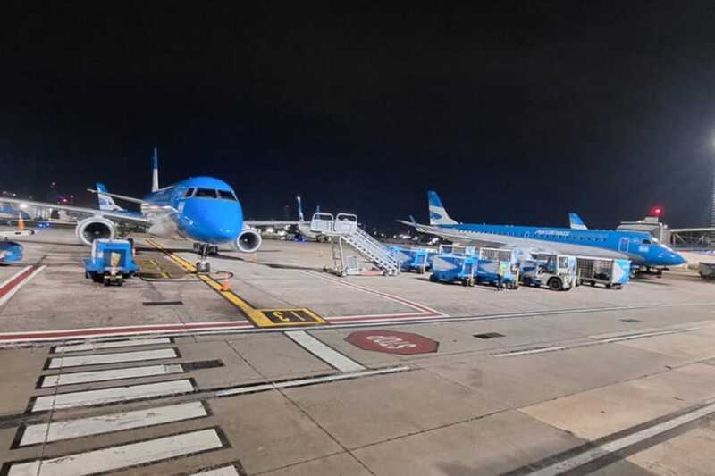 Paro de ATE: protestas en aeropuertos y fuerte impacto en servicios públicos paro general aeropuertos 1 - 1