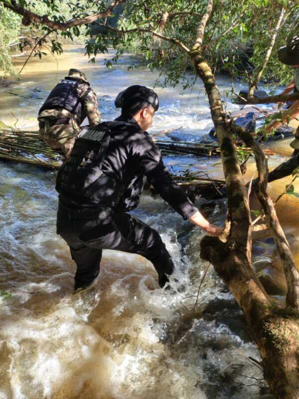 Desmantelaron ocho trampas ilegales de pesca en arroyos de Ruiz de Montoya 3 trampas