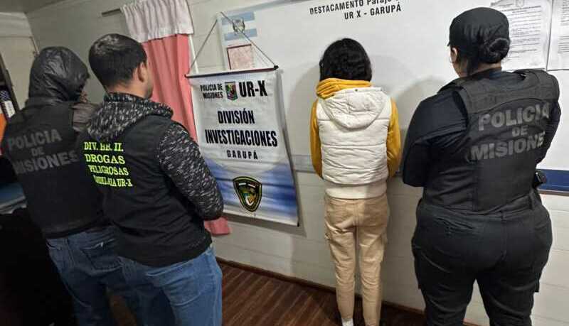 Inseguridad en Garupá: pidió un viaje en moto y asaltó a un adolescente a punta de cuchillo La mujer fue detenida tras ser identificada como la autora del asalto a un adolescente en Garupá.