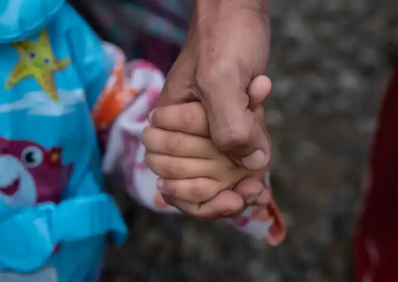 La ONU advierte que las condiciones familiares impactan directamente en el futuro de niños y niñas.