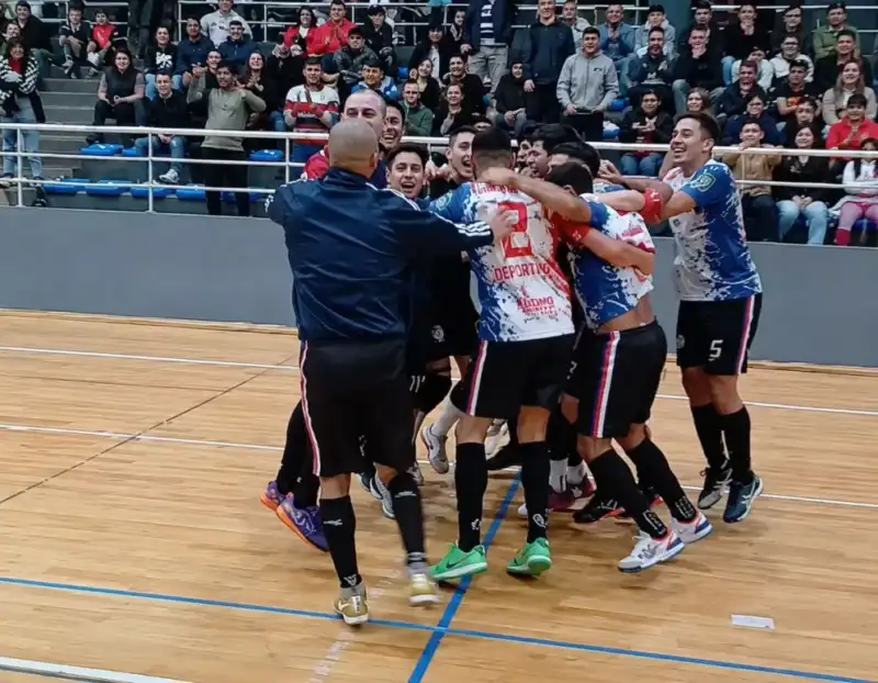 Misiones Interior hizo historia: venció a Posadas y se consagró campeón nacional de futsal CAFS 1 Misiones