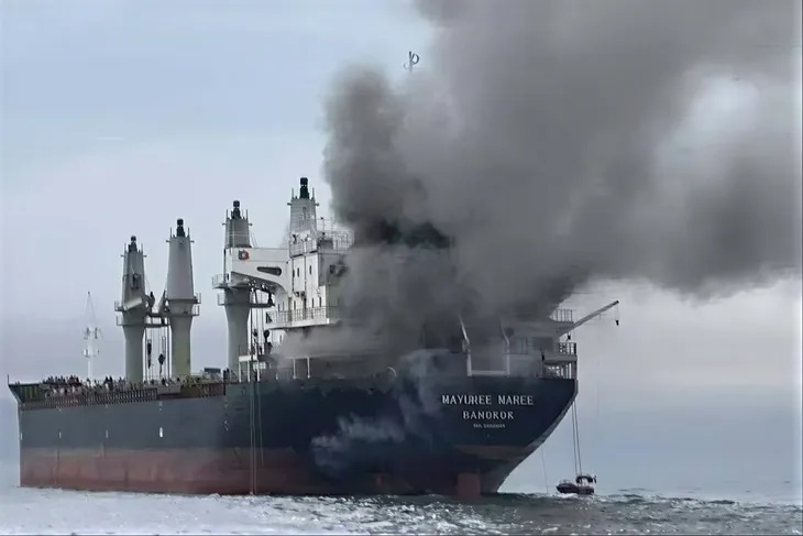 Escala la tensión en el Golfo Pérsico: Estados Unidos despliega destructores y crece la disputa con Irán 4 WhatsApp Image 2026 05 04 at 18.09.31 1 - 3