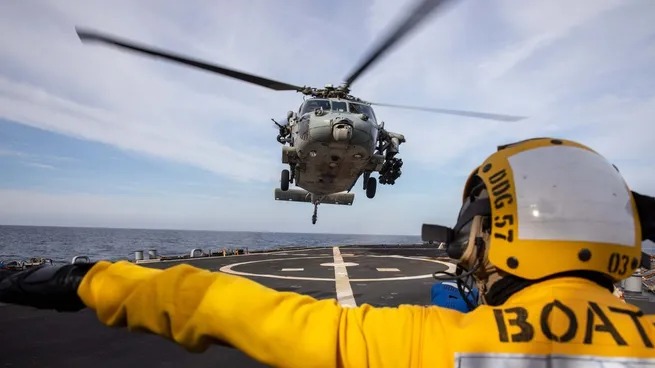 Escala la tensión en el Golfo Pérsico: Estados Unidos despliega destructores y crece la disputa con Irán Estados Unidos en el Golfo