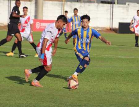 Mitre se quedó con el clásico