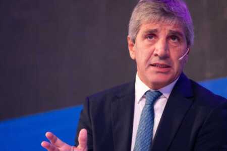 el gobierno anunció el sostenimiento del superávit