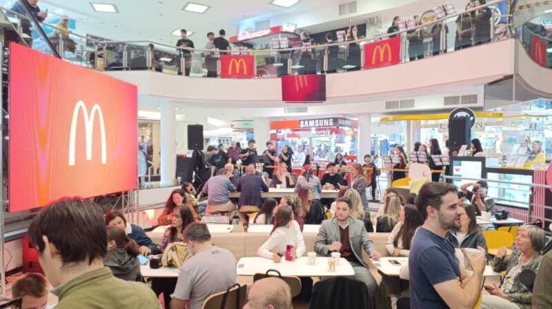 McDonald’s inauguró su segunda sucursal en Posadas y apuesta al crecimiento del centro comercial 11 WhatsApp Image 2026 05 29 at 17.25.44 - 10