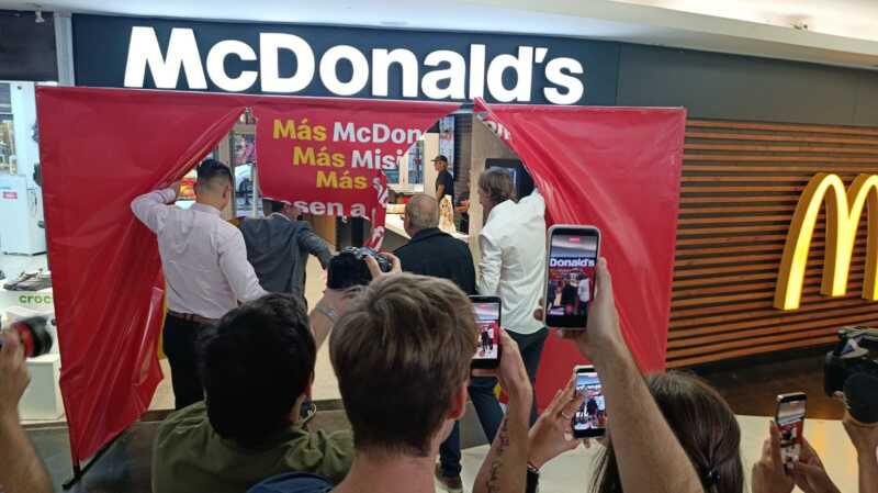 McDonald’s inauguró su segunda sucursal en Posadas y apuesta al crecimiento del centro comercial 7 WhatsApp Image 2026 05 29 at 17.25.47 - 6