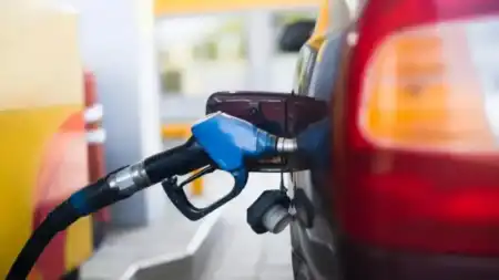 Consultoras privadas advierten que el aumento de alimentos, transporte y servicios regulados mantiene elevada la inercia inflacionaria.