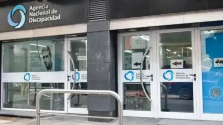 La ANDIS enfrenta una investigación judicial tras detectarse sobreprecios de hasta 4239% en insumos ortopédicos esenciales.