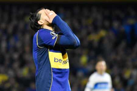 Boca decidió no renovar el contrato de Claudio Úbeda tras la eliminación en la Copa Libertadores. Juan Román Riquelme busca nuevo entrenador y analiza varias alternativas para encarar el segundo semestre.