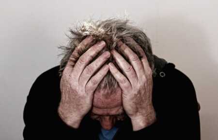 Crisis, pantallas y vínculos rotos: la mirada de una psicóloga social sobre el presente crisis emocional solucionarla - 7
