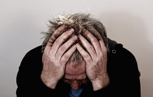 Crisis, pantallas y vínculos rotos: la mirada de una psicóloga social sobre el presente crisis emocional solucionarla - 1