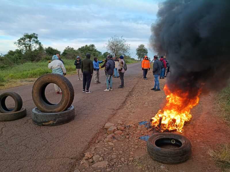 Trabajadores de Linor endurecen la protesta y bloquean ruta por temor al vaciamiento Trabajadores