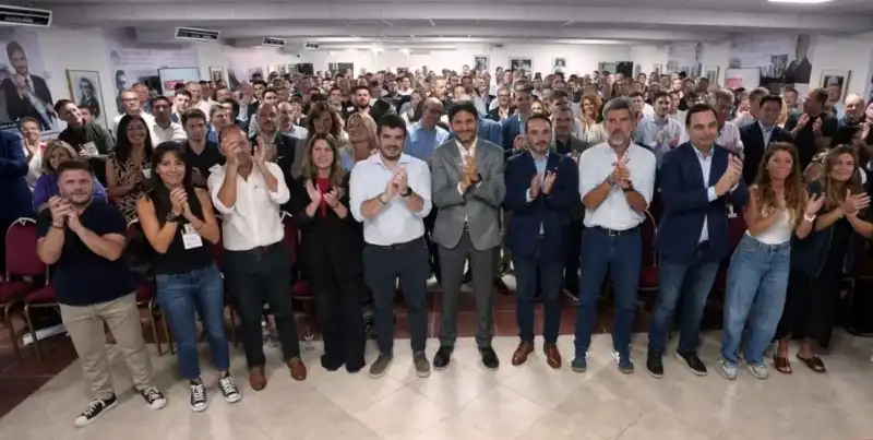 La UCR busca unidad y debate alianzas en una cumbre con sus gobernadores gobernadoresucr - 1