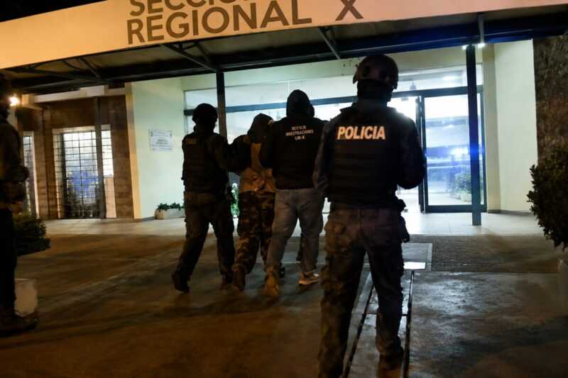 hombre muerte perro