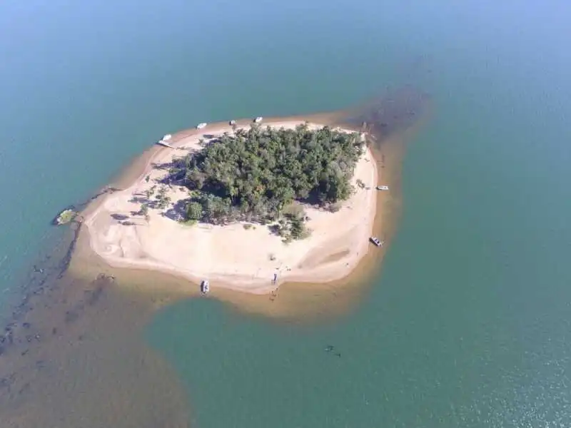 El proyecto buscará construir una base de datos ambiental sobre biodiversidad, calidad del agua y uso humano en la Isla del Medio.