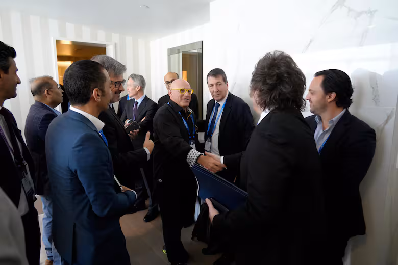 El Presidente argentino participó de uno de los principales foros económicos internacionales y aseguró que “el sueño americano está renaciendo” en Argentina y Estados Unidos.