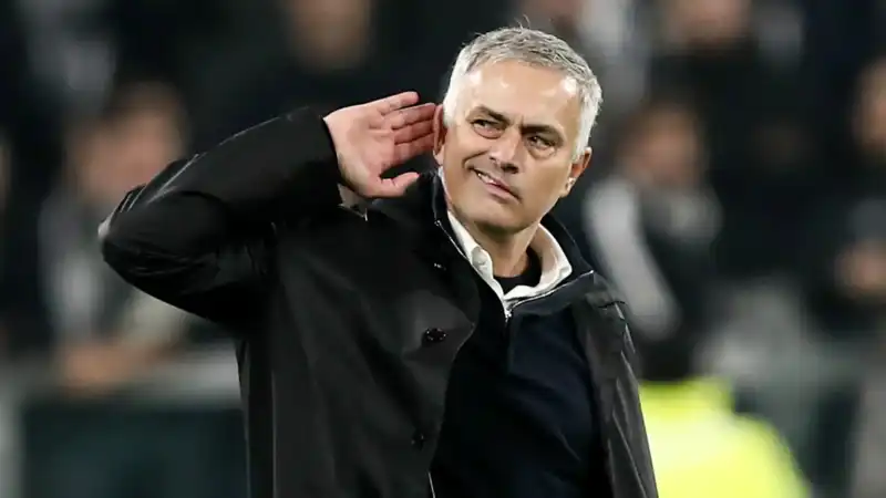 José Mourinho tendría todo acordado para regresar al Real Madrid con un contrato por dos temporadas. El portugués volvería al club tras más de diez años.