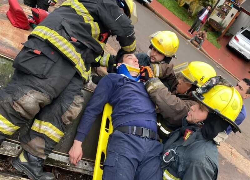 Día del Bombero Voluntario: “Lo hacemos por pura vocación de servicio y por el amor de servir al prójimo” 5 Bomberos 1 - 4