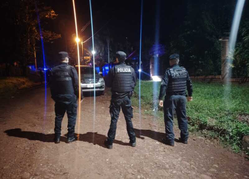 Efectivos de la Dirección Homicidios, la SAIC y la Unidad Regional III participaron de los operativos realizados en distintos puntos de Eldorado.