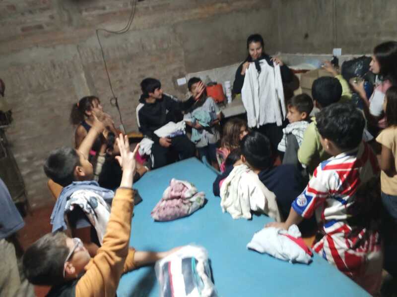 Organizan un “Frazadazo” para asistir a niños del barrio El Porvenir 2 de Posadas Frazadazo